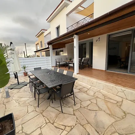 Julipapas Gardens Apartment Paphos