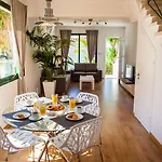 Apartment Julipapas Gardens *