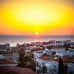 Julipapas Gardens Apartment *