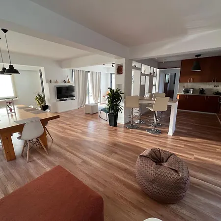 Apartament Julipapas Gardens