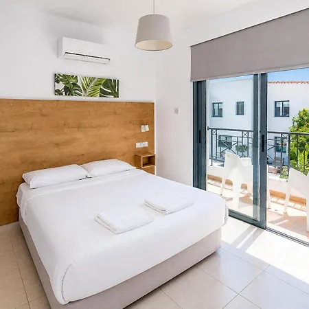 Julipapas Gardens Apartament Pafos