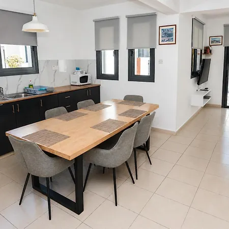 Julipapas Gardens Apartament Pafos
