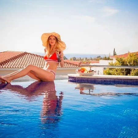 Julipapas Gardens Apartament Pafos