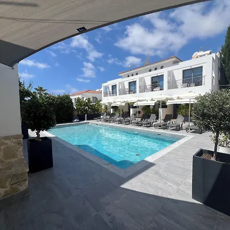 Julipapas Gardens