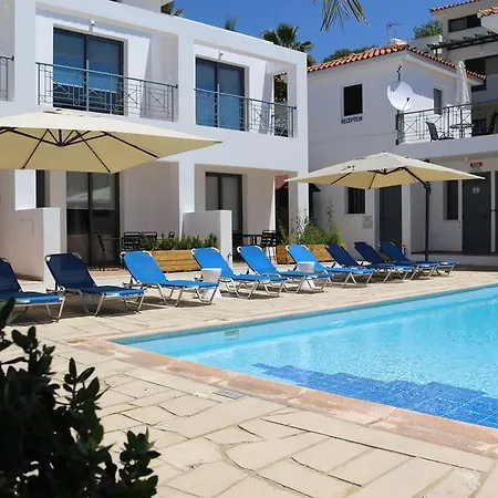 朱丽帕帕斯花园公寓 Paphos