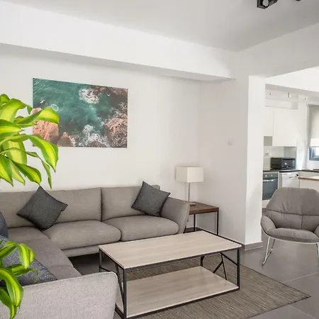 Apartament Julipapas Gardens Pafos