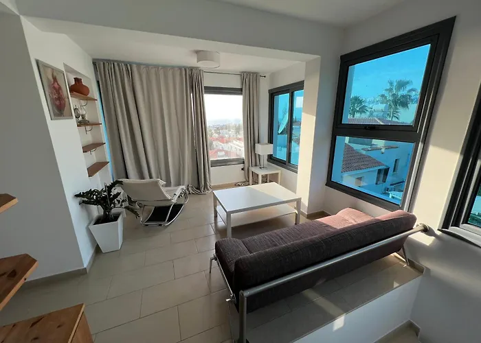 Julipapas Gardens Apartment