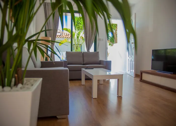 Julipapas Gardens Appartement