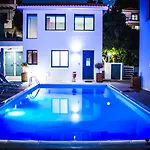 Apartamento Julipapas Gardens *